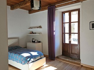 Appartamento in Vendita a Revello, 245'000€, 250 m², arredato