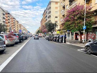 Attività commerciale in Vendita a Roma, 180'000€, 100 m²