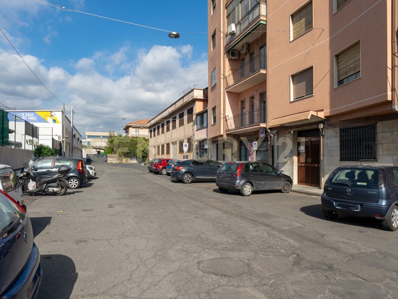 Appartamento in Vendita a Catania, 133'000€, 130 m²