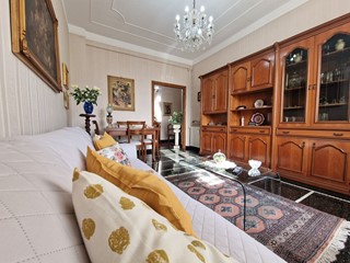 Appartamento in Vendita a Genova, zona Sestri Ponente, 139'000&euro;, 113 m²