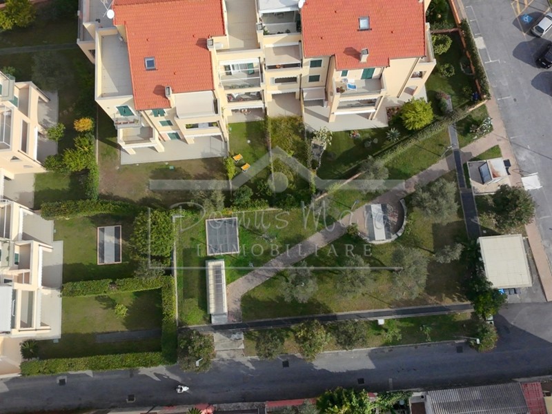 Quadrilocale in Vendita a Loano, 450'000&euro;, 76 m², arredato