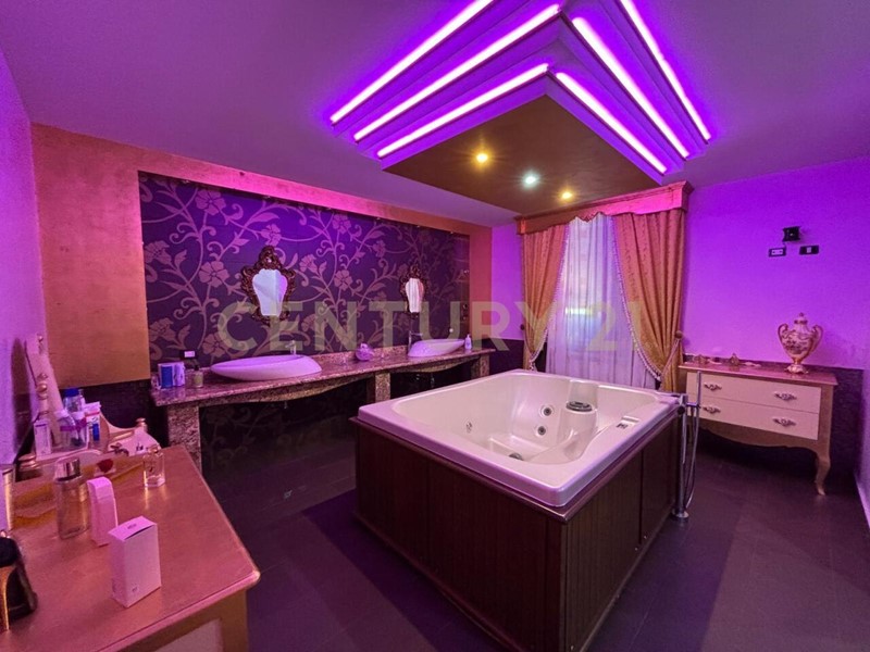 Quadrilocale in Vendita a Agrigento, 320'000€, 128 m², con Box