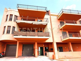 Quadrilocale in Vendita a Agrigento, 320'000€, 128 m², con Box