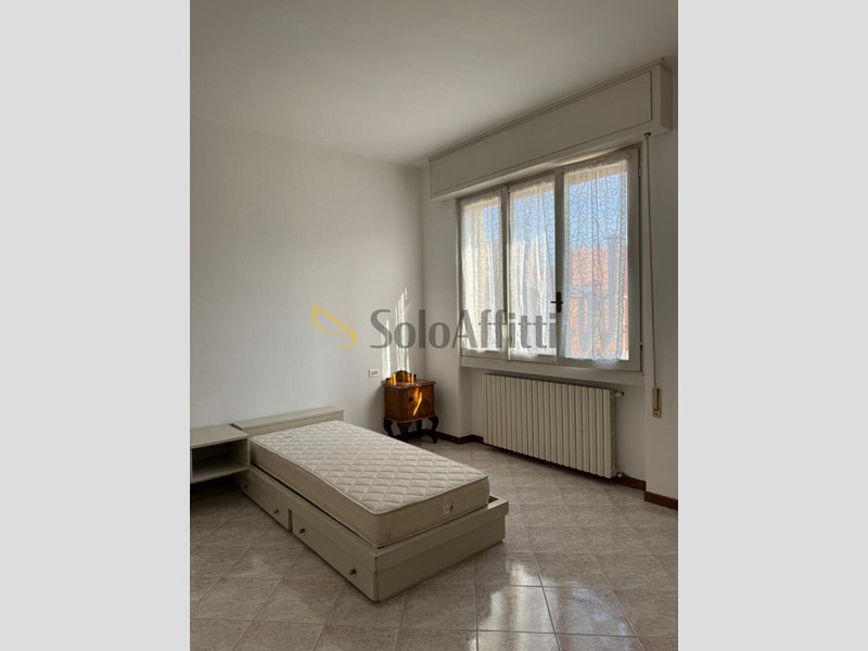 Trilocale in Affitto a Brescia, 900€, 100 m², arredato