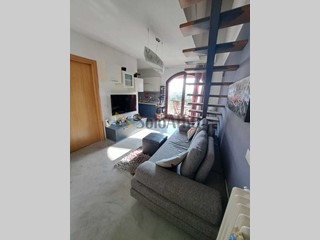 Trilocale in Affitto a Poggio Torriana, 850€, 80 m², arredato, con Box