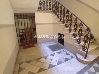 Appartamento in Vendita a Carrara, 209'000&euro;, 193 m²