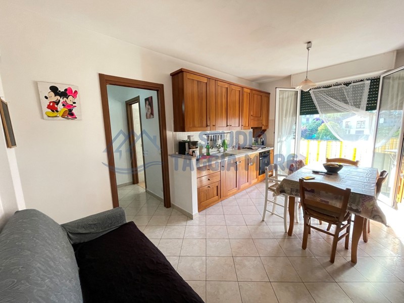 Trilocale in Vendita a Taggia, 270'000&euro;, 70 m², con Box