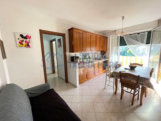 Trilocale in Vendita a Taggia, 270'000&euro;, 70 m², con Box