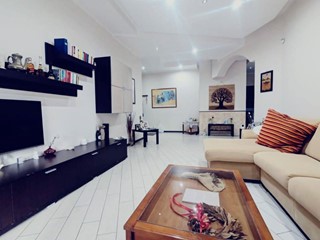 Quadrilocale in Vendita a Torre Annunziata, 269'000&euro;, 124 m²