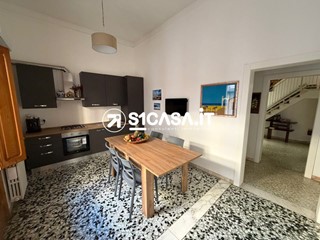 Appartamento in Vendita a Galatone, 112'000&euro;, 115 m²