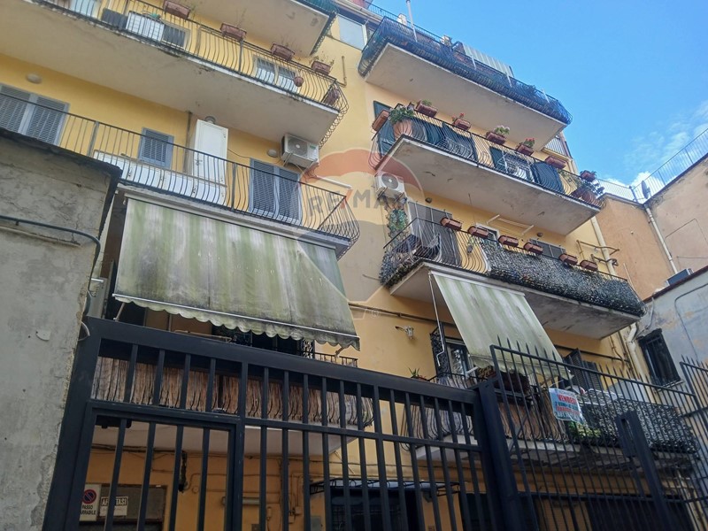 Appartamento in Vendita a Napoli, 278'000€, 100 m²