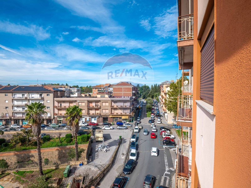 Appartamento in Vendita a Caltagirone, 100'000€, 120 m²
