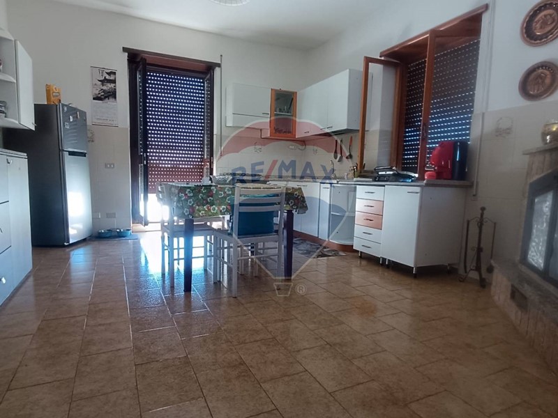 Appartamento in Vendita a Ardea, 185'000€, 161 m²