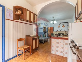 Quadrilocale in Vendita a Piansano, 36'000&euro;, 135 m²