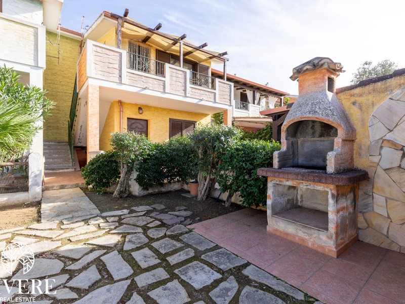 Villetta a schiera in Vendita a Sant'Anna Arresi, 130'000€, 80 m²