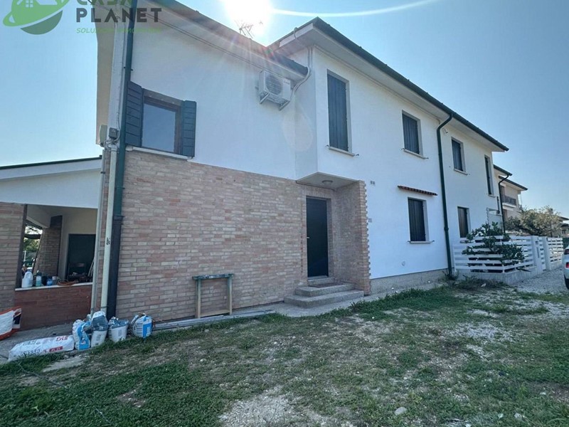 Casa Semi Indipendente in Vendita a Mogliano Veneto, 269'000&euro;, 180 m²