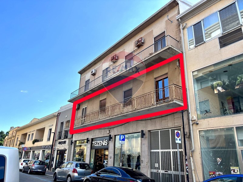 Appartamento in Vendita a Oristano, 250'000€, 348 m²