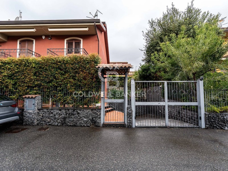 Villa in Vendita a San Gregorio di Catania, 389'000&euro;, 171 m²