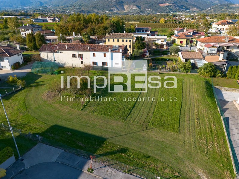 Terreno edificabile in Vendita a Cordignano, 110'000&euro;, 1963 m²