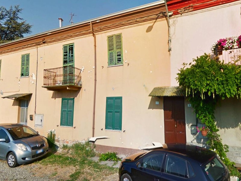 Casa Semi Indipendente in Vendita a Mombaldone, 70'000&euro;, 400 m²