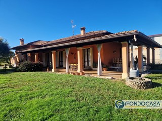 Villa in Vendita a Ospitaletto, 440'000&euro;, 250 m²