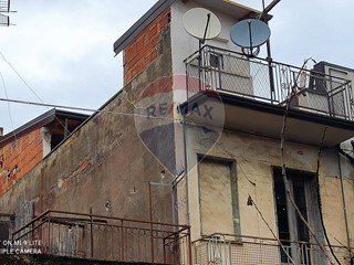 Casa Semi Indipendente in Vendita a Paternò, 40'000€, 126 m²