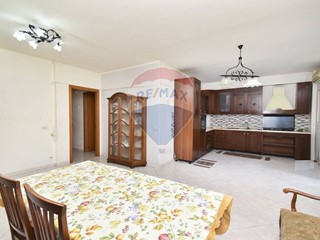 Quadrilocale in Vendita a Belpasso, 79'000€, 70 m²