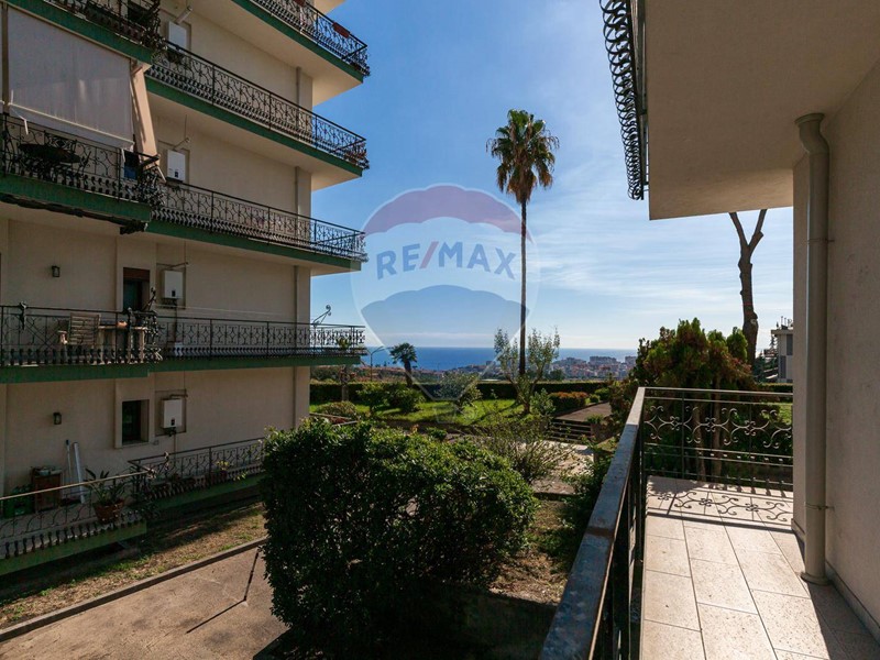 Appartamento in Vendita a Tremestieri Etneo, 285'000€, 150 m²