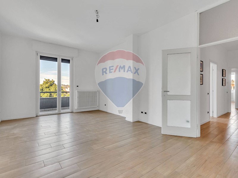 Trilocale in Vendita a Giussano, 240'000&euro;, 115 m²