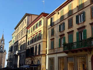 Appartamento in Vendita a Ancona, 497'000&euro;, 350 m²