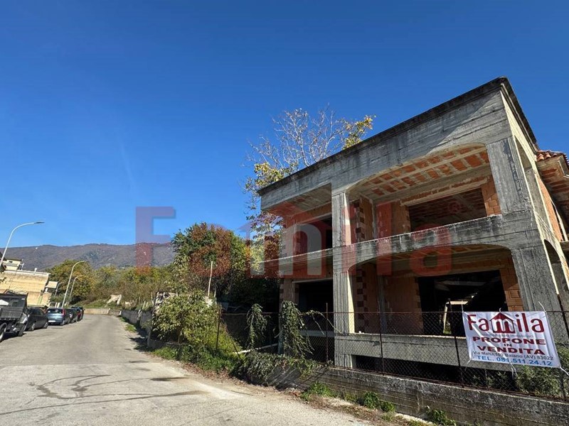 Villa in Vendita a Baiano, 230'000&euro;, 600 m²