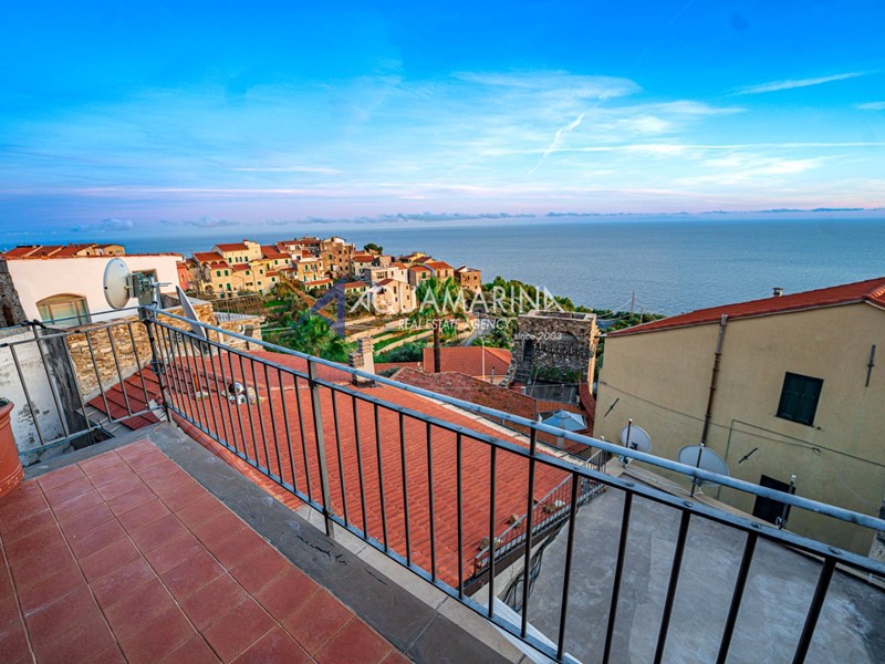 Trilocale in Vendita a Cipressa, 310'000&euro;, 95 m²