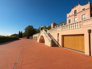 Appartamento in Vendita a Rimini, 750'000€, 260 m²