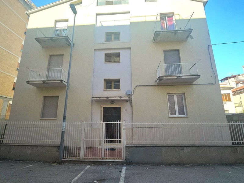 Quadrilocale in Vendita a Teramo, 79'000€, 81 m²