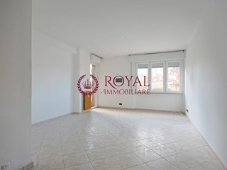 Trilocale in Vendita a Livorno, 170'000€, 92 m²