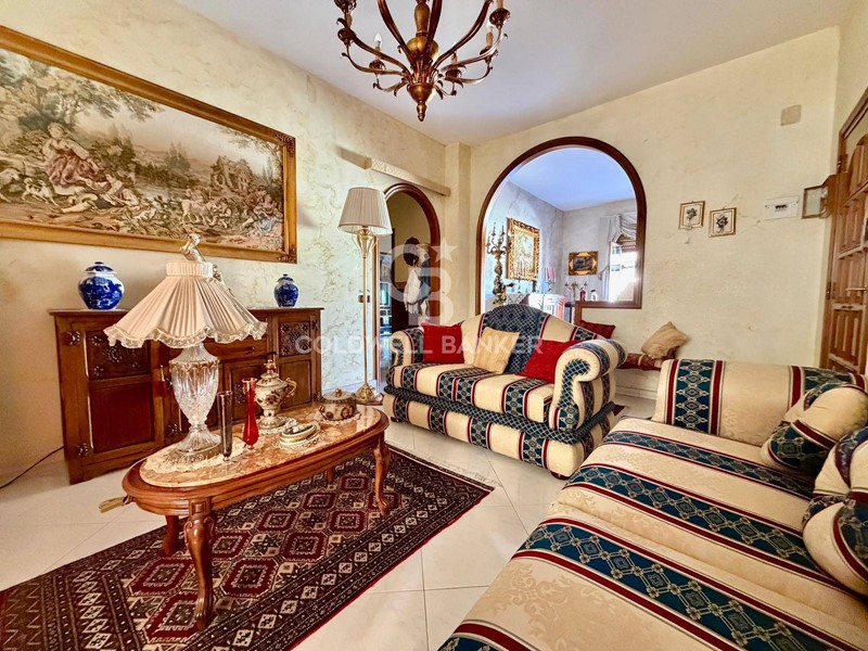 Appartamento in Vendita a Misterbianco, 125'000€, 181 m²