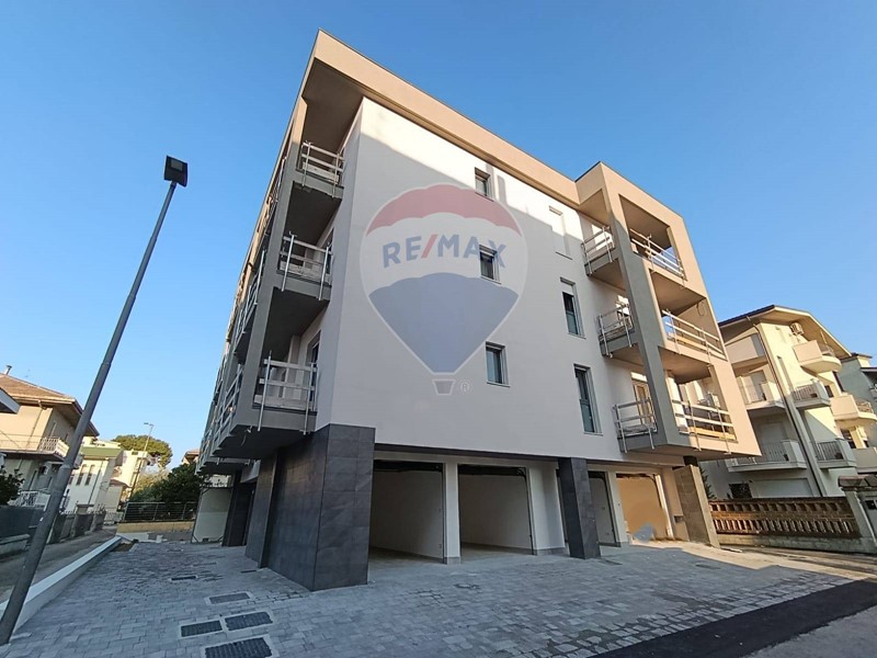 Trilocale in Vendita a Pescara, 280'000€, 103 m²