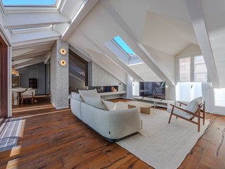 Attico in Affitto a Torino, 12'000&euro;, 385 m²