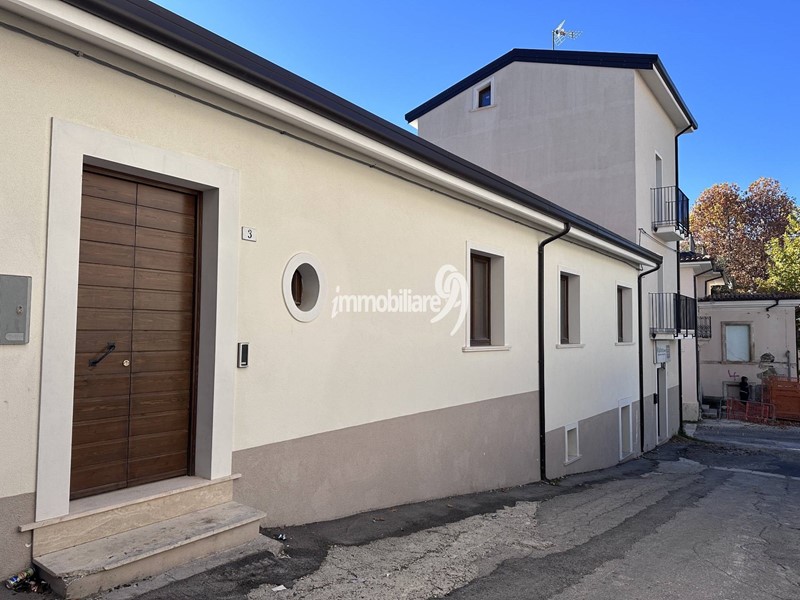 Casa Indipendente in Vendita a L'Aquila, 190'000&euro;, 127 m²