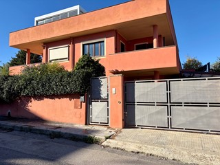 Casa Indipendente in Vendita a Usini, 249'000&euro;, 157 m², arredato