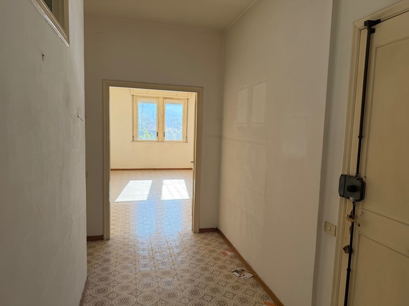 Quadrilocale in Vendita a Terni, 115'000€, 110 m²