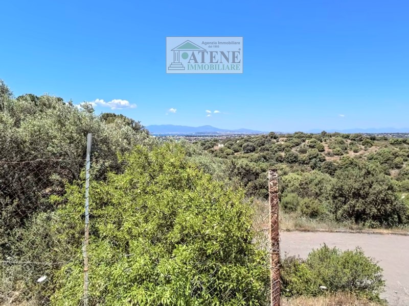 Terreno edificabile in Vendita a Quartu Sant'Elena, 100'000&euro;, 1600 m²