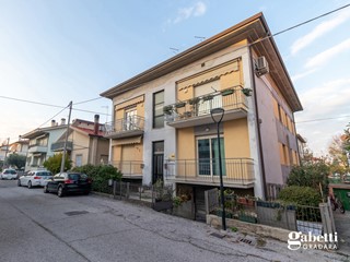 Quadrilocale in Vendita a Gabicce Mare, 155'000€, 119 m²