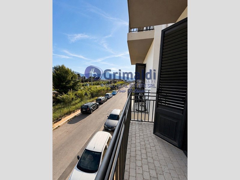 Trilocale in Vendita a Ficarazzi, 160'000&euro;, 90 m²