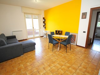 Bilocale in Vendita a Gorla Minore, 90'000&euro;, 75 m²