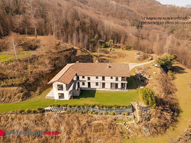 Casale in Vendita a Prarostino, 235'000&euro;, 350 m², con Box