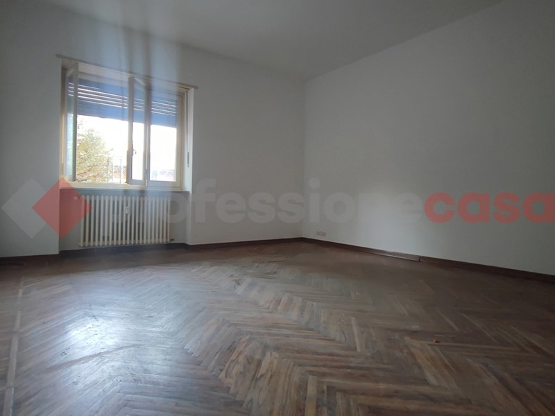 Trilocale in Vendita a Pinerolo, 79'000&euro;, 88 m²