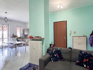 Bilocale in Affitto a Poirino, 400€, 75 m², arredato