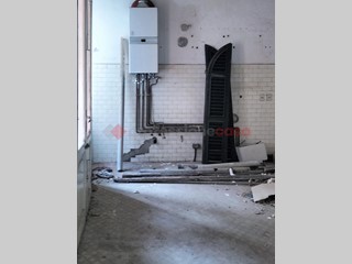 Trilocale in Vendita a Omegna, 120'000€, 160 m²