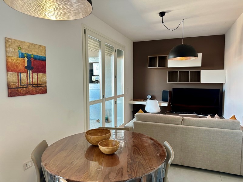 Bilocale in Vendita a Peschiera del Garda, 298'000€, 80 m², arredato